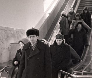 1963: Ю.И. Продан на станции метро Ленинские горы