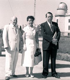 Д.Я, Д.Я. Мартынов, А.Г. Масевич и Э.Г. Хейли, 1958 год