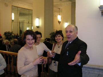 А.В. Засов и В.В. Правдикова